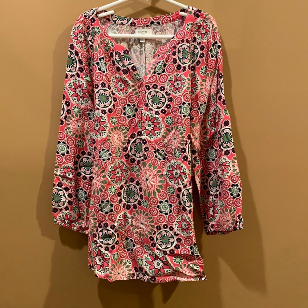 Crown and Ivy tunic, girls size L, 100% Rayon